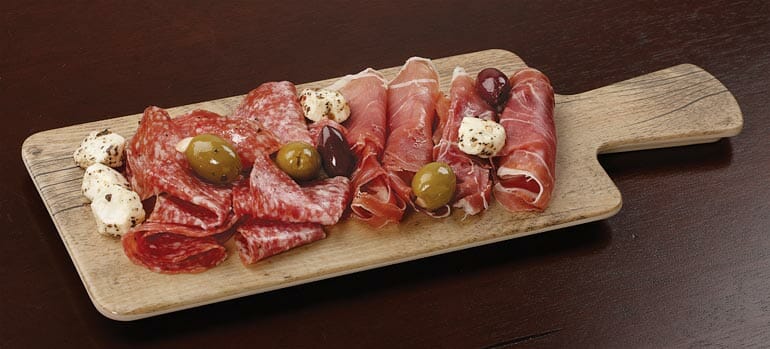 faux-wood-board-with-coldcuts.jpg