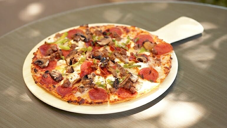 pizza-faux-wood-serving-board-225869-edited.jpg