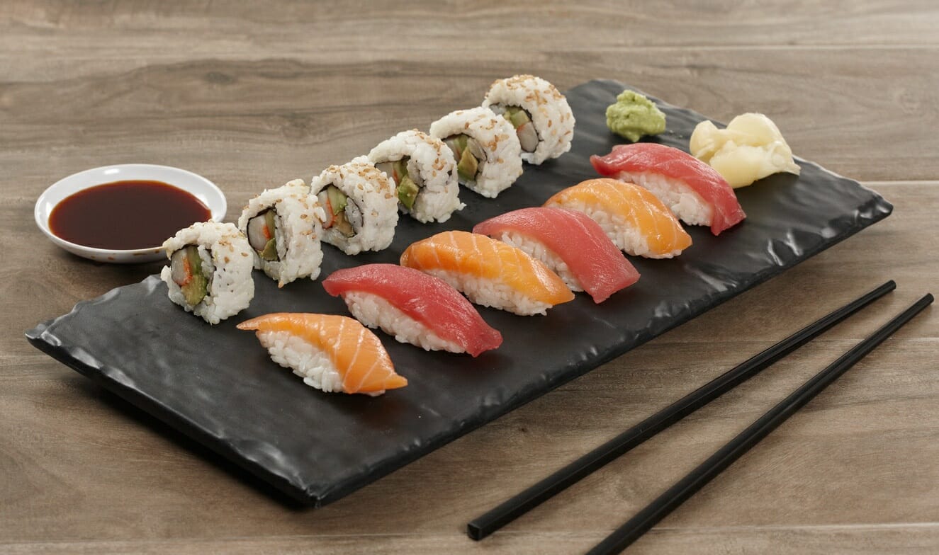 sushi-black-melamine-display-board.jpg