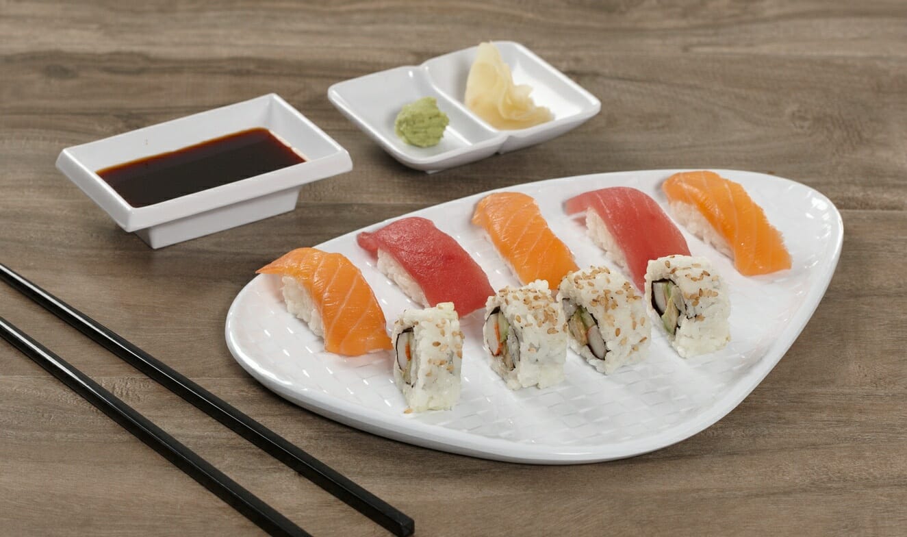 sushi-triangle-plate.jpg